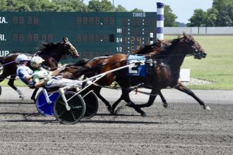 Harrah’s Philadelphia:  A Hanover double in Wednesday’s PA Sire Stakes