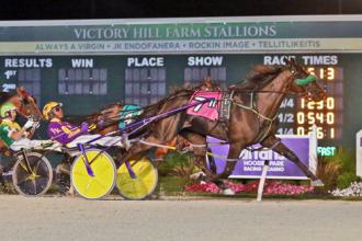 Harrah’s Hoosier Park:  Queen’s Reign, Rollin Rosie rule in Indiana Sires Stakes